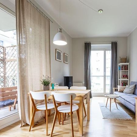 Bright And Cozy Apartment Near Park, With A Huge Terrace. Varsóvia Exterior foto